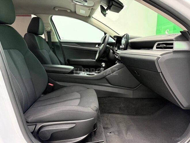 Kia K5-7