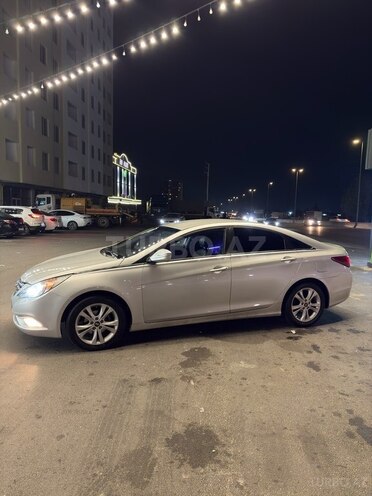 Hyundai Sonata-7
