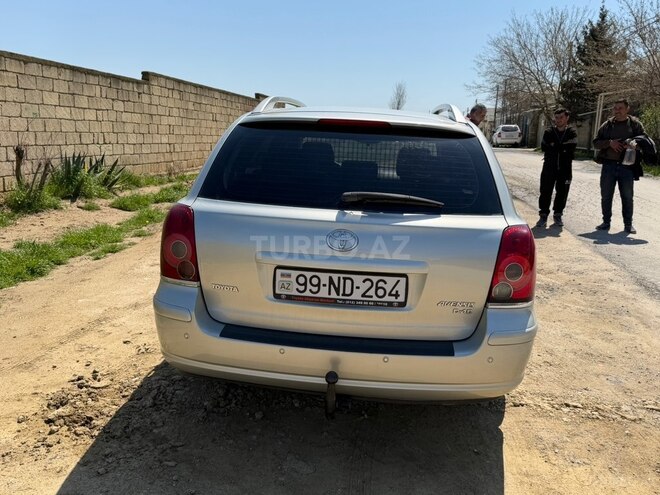 Toyota Avensis-7