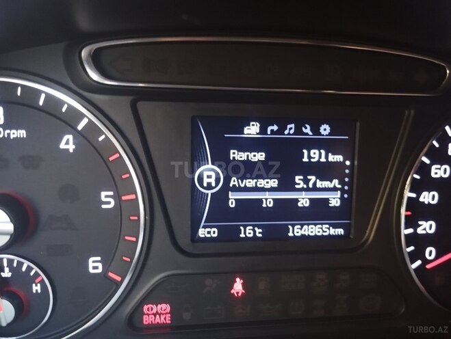 Kia Sorento-18