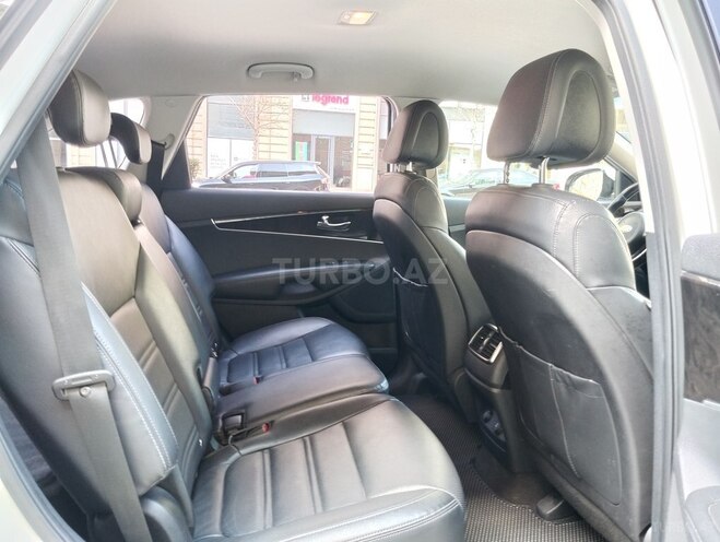 Kia Sorento-7