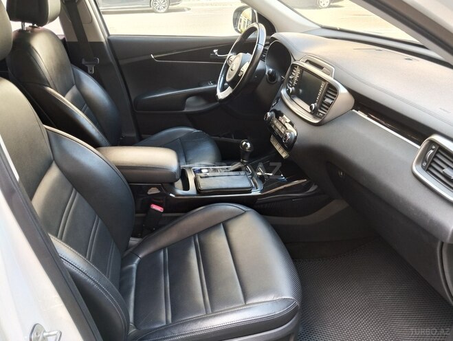 Kia Sorento-10