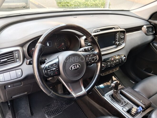 Kia Sorento-15