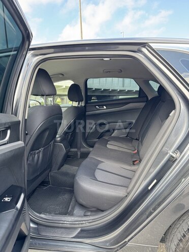 Kia K5-11