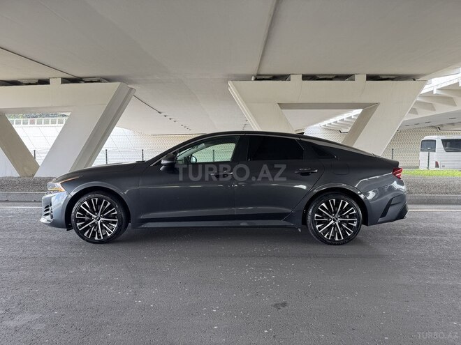 Kia K5-3