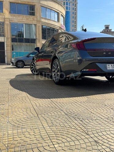 Hyundai Sonata-3