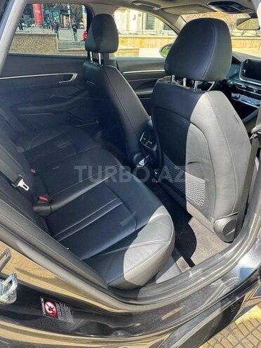Hyundai Sonata-14