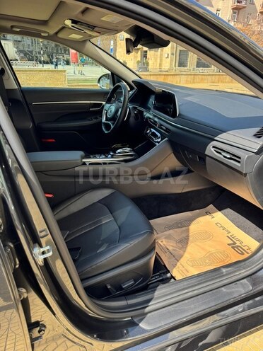 Hyundai Sonata-13