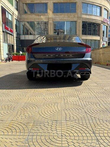 Hyundai Sonata-6