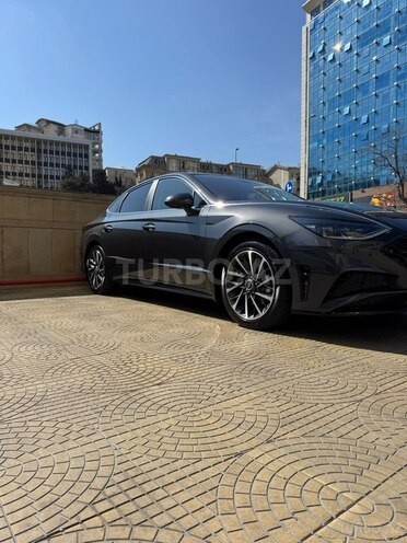 Hyundai Sonata-18