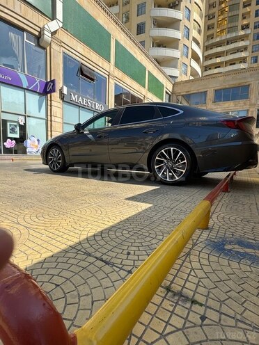 Hyundai Sonata-17