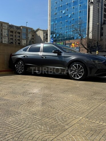 Hyundai Sonata-20