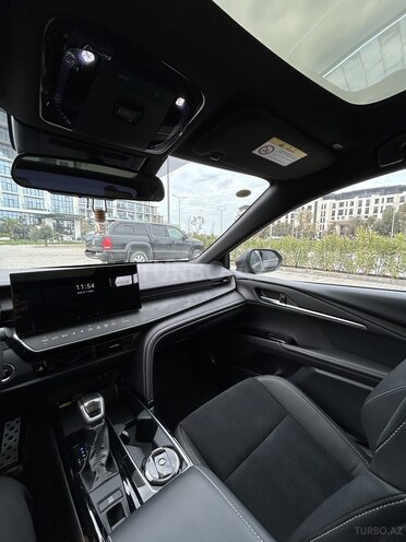 Toyota Camry-6
