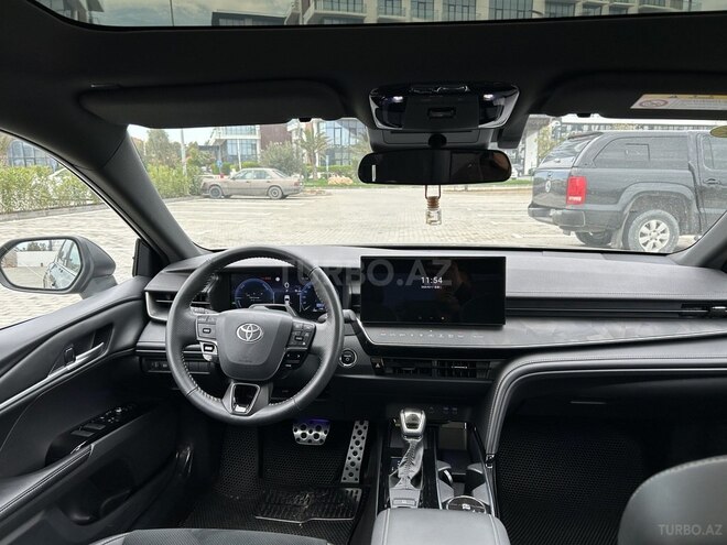 Toyota Camry-7