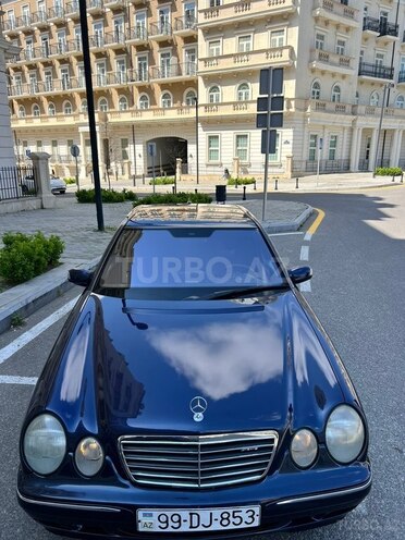 Mercedes E 220-5