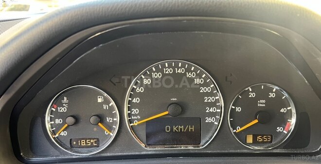 Mercedes E 220-14