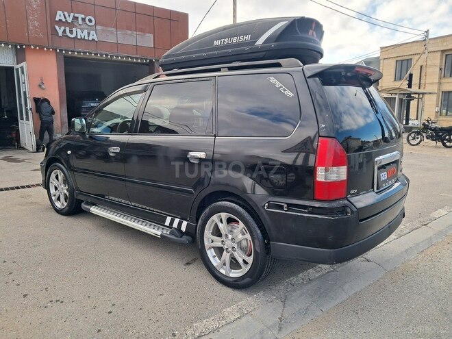 Mitsubishi Chariot 2003, 188,000 km - 2.0 l - Bakı