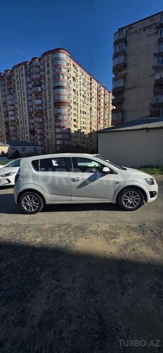 Chevrolet Aveo-4