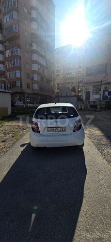 Chevrolet Aveo-5