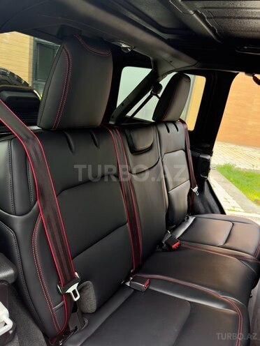 Jeep Wrangler-15