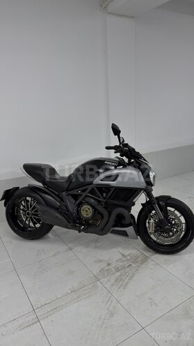 Ducati Diavel-2