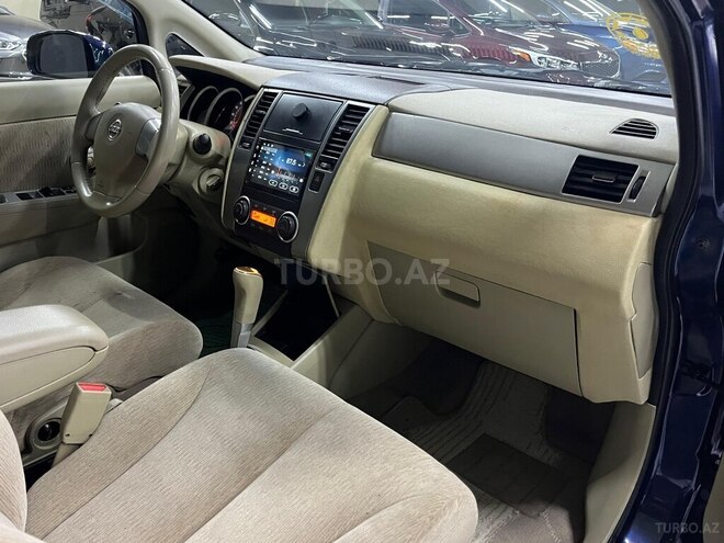 Nissan Tiida-9
