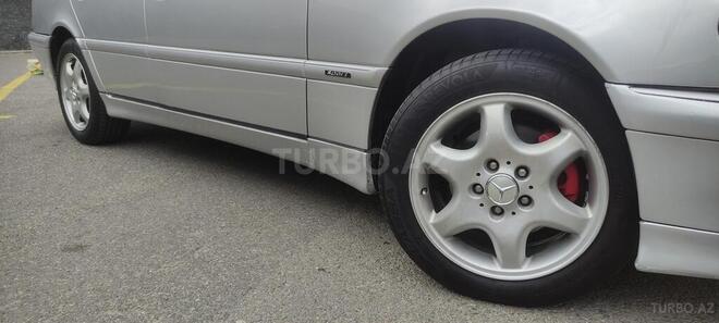 Mercedes C 230-11