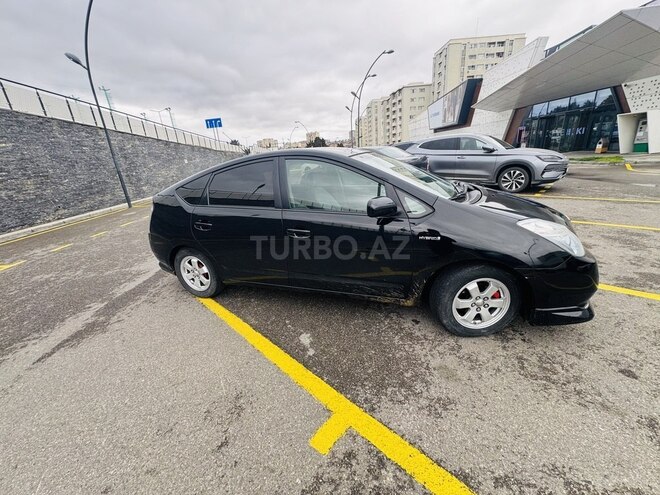 Toyota Prius-5