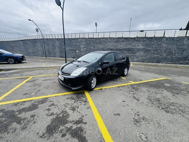 Toyota Prius-2
