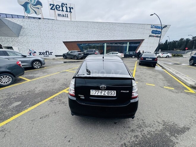 Toyota Prius-7