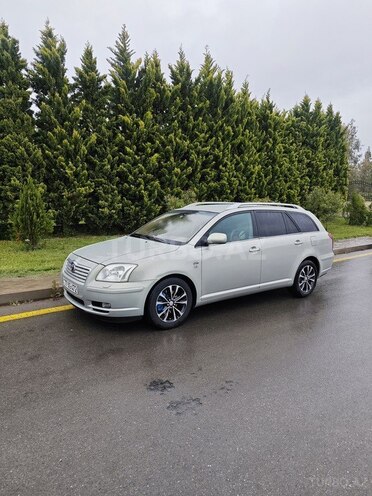 Toyota Avensis-2