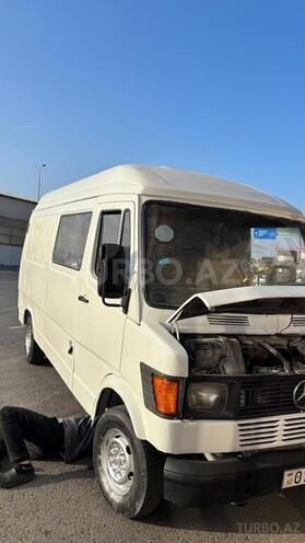 Mercedes 208 D 1990, 400,000 km - 2.3 l - Bakı