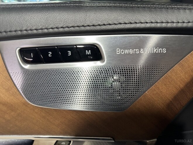 Volvo XC90-13