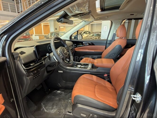 Kia Carnival-10