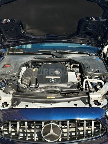 Mercedes E 300-11