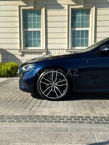 Mercedes E 300-5