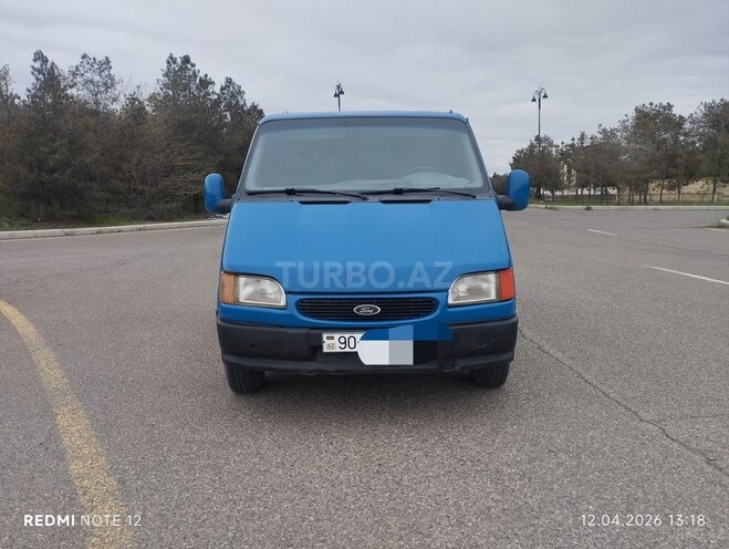Ford Transit-1