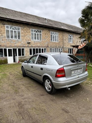 Opel Astra-4