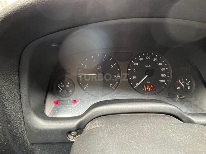 Opel Astra-12