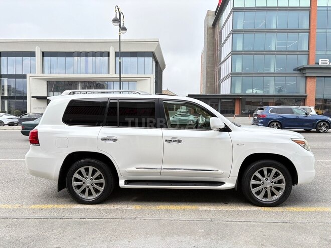 Lexus LX 570-4