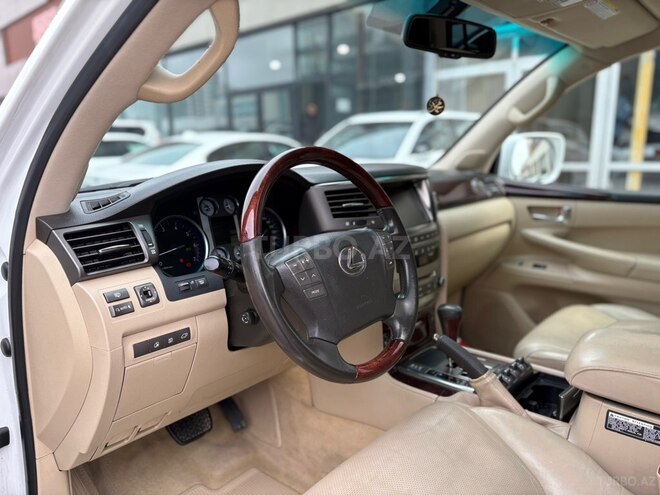 Lexus LX 570-6