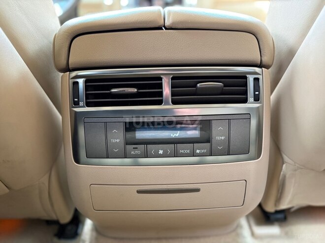 Lexus LX 570-18