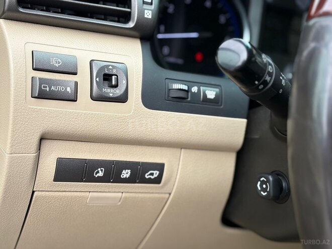 Lexus LX 570-15