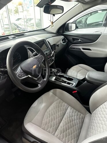 Chevrolet Equinox-7