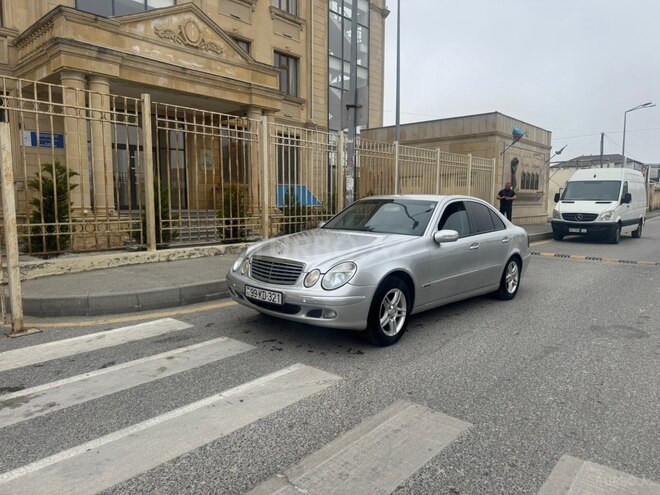Mercedes E 220 2002, 450,123 km - 2.2 л - Bakı