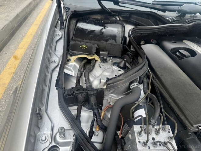 Mercedes E 220 2002, 450,123 km - 2.2 л - Bakı