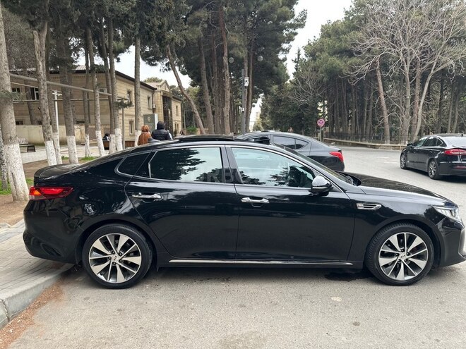 Kia K5-3