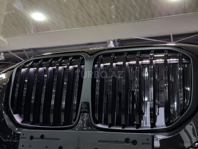 BMW X7-14