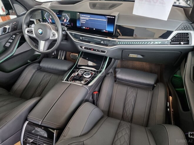 BMW X7-16