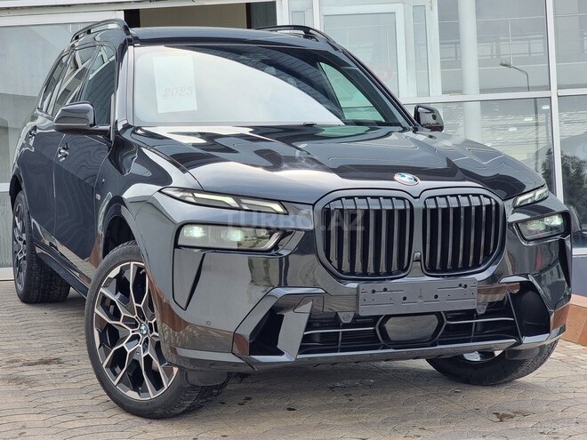 BMW X7-8